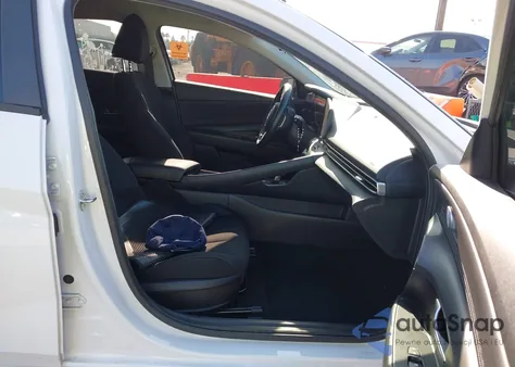 2023 Hyundai Elantra Sel from USA, damaged, VIN 5NPLS4AG3PH105509